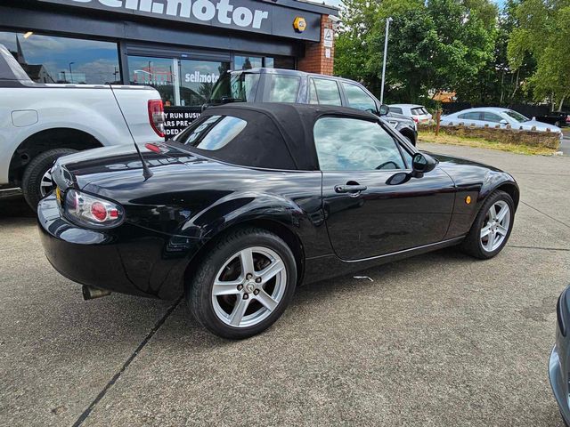 Mazda MX-5 2.0i (Option Pack) Roadster Euro 4 2dr (2007) - Picture 10