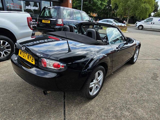 Mazda MX-5 2.0i (Option Pack) Roadster Euro 4 2dr (2007) - Picture 16