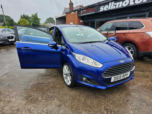 Ford Fiesta 1.0T EcoBoost Titanium Euro 6 (s/s) 5dr (2015) - Picture 16