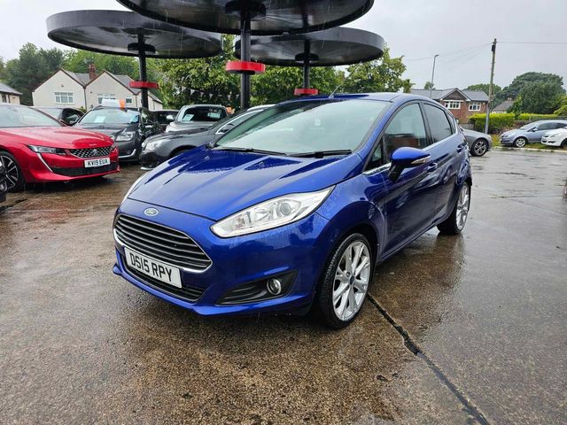 Ford Fiesta 1.0T EcoBoost Titanium Euro 6 (s/s) 5dr (2015) - Picture 4