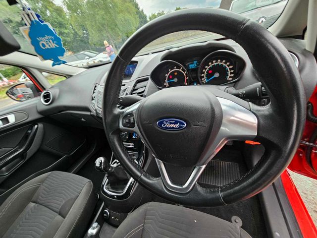 Ford Fiesta 1.0T EcoBoost Zetec Euro 6 (s/s) 3dr (2015) - Picture 14