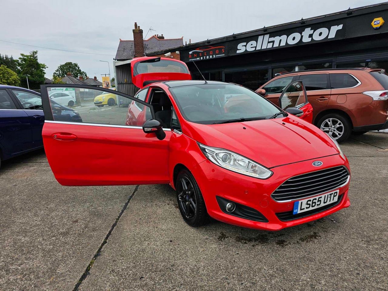 Ford Fiesta 1.0T EcoBoost Zetec Euro 6 (s/s) 3dr - Picture 22 of 22