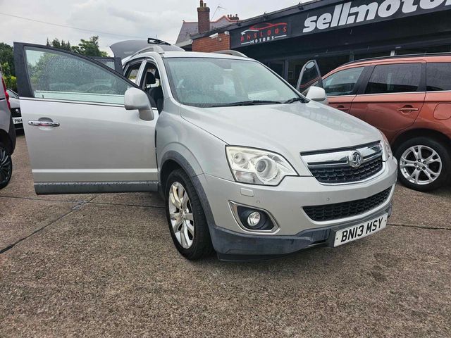 Vauxhall Antara 2.2 CDTi SE 4WD Euro 5 (s/s) 5dr (SNav) (2013) - Picture 16