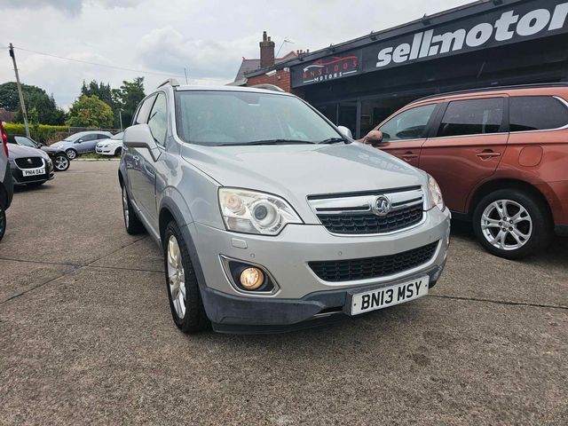 Vauxhall Antara 2.2 CDTi SE 4WD Euro 5 (s/s) 5dr (SNav) (2013) - Picture 2