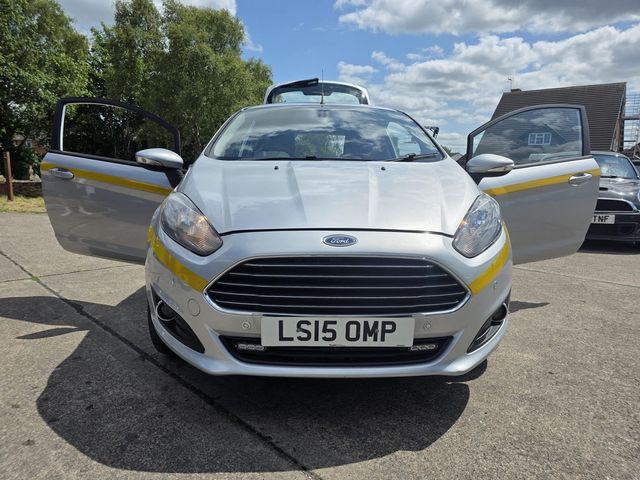 Ford Fiesta Van 1.5 TDCi Panel Van 3dr (2015) - Picture 17