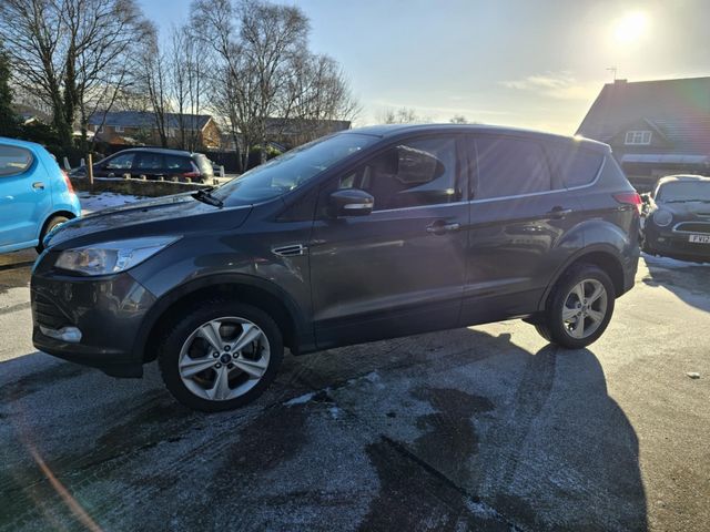 Ford Kuga 2.0 TDCi Zetec 2WD Euro 6 (s/s) 5dr (2015) - Picture 5