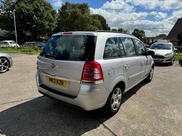 Vauxhall Zafira 1.6 16V Exclusiv Euro 5 5dr (2016) - Picture 9