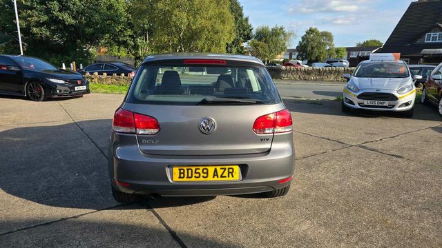 Volkswagen Golf 1.6 TDI SE Euro 5 3dr (2009) - Picture 9