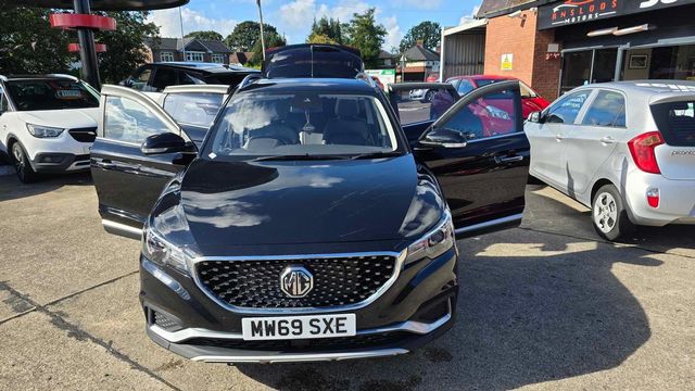 MG MG ZS 44.5kWh Exclusive Auto 5dr (2020) - Picture 20