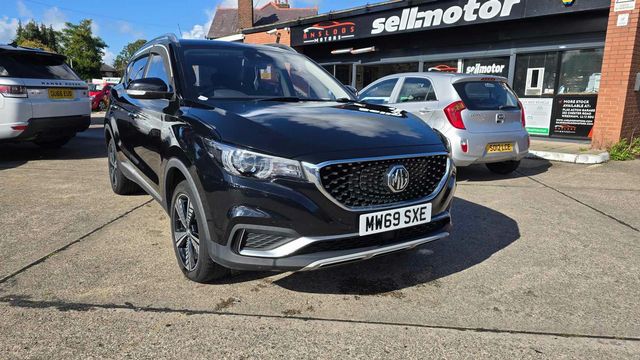 MG MG ZS 44.5kWh Exclusive Auto 5dr (2020) - Picture 2