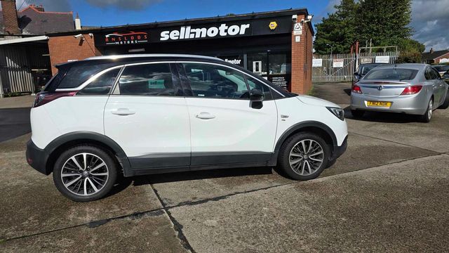 Vauxhall Crossland X 1.2 Turbo Elite Nav Auto Euro 6 (s/s) 5dr (2018) - Picture 11