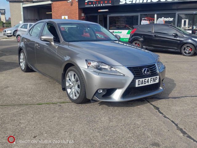 Lexus IS 2.5 300h Executive Edition E-CVT Euro 5 (s/s) 4dr (2014) - Picture 1