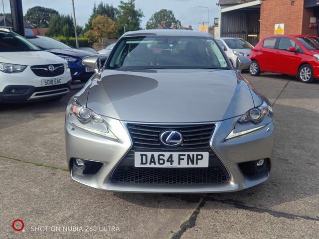 Lexus IS 2.5 300h Executive Edition E-CVT Euro 5 (s/s) 4dr (2014) - Picture 3