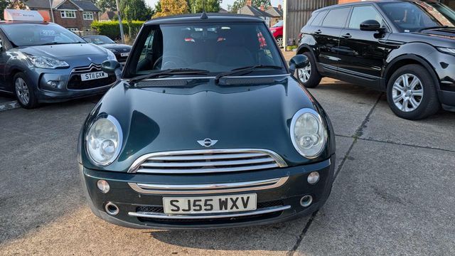 MINI Convertible 1.6 Cooper Euro 3 2dr (2005) - Picture 7