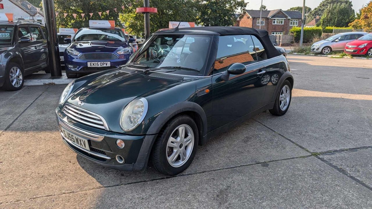 MINI Convertible 1.6 Cooper Euro 3 2dr - Picture 1 of 19