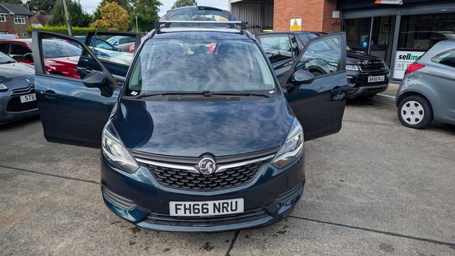 Vauxhall Zafira Tourer 1.4i Turbo Design Euro 6 5dr (2016) - Picture 3