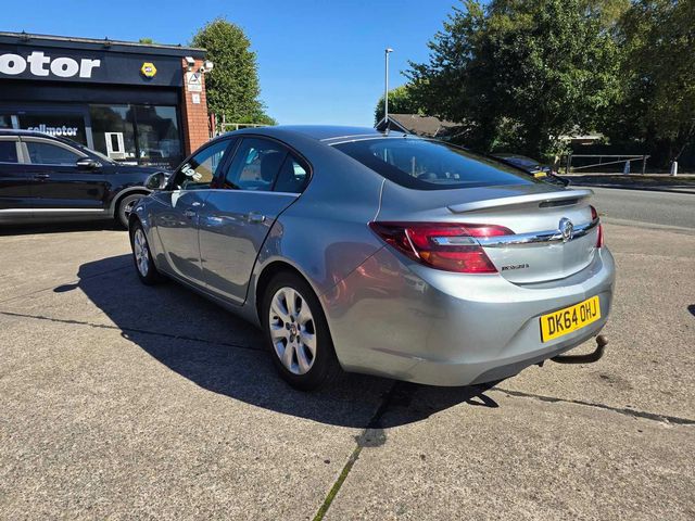 Vauxhall Insignia 2.0 CDTi ecoFLEX SRi Nav Euro 5 (s/s) 5dr (2014) - Picture 6