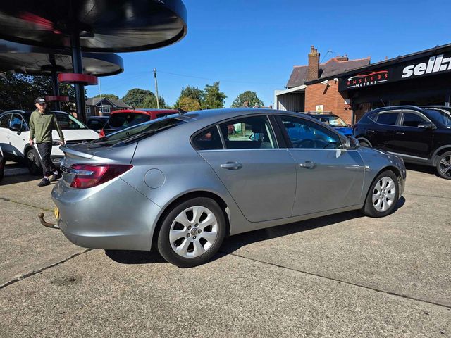 Vauxhall Insignia 2.0 CDTi ecoFLEX SRi Nav Euro 5 (s/s) 5dr (2014) - Picture 9