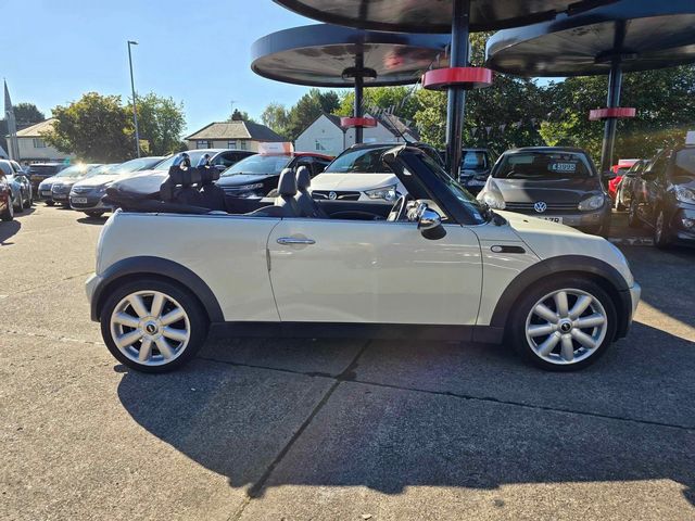 MINI Convertible 1.6 Cooper Euro 4 2dr (2008) - Picture 11