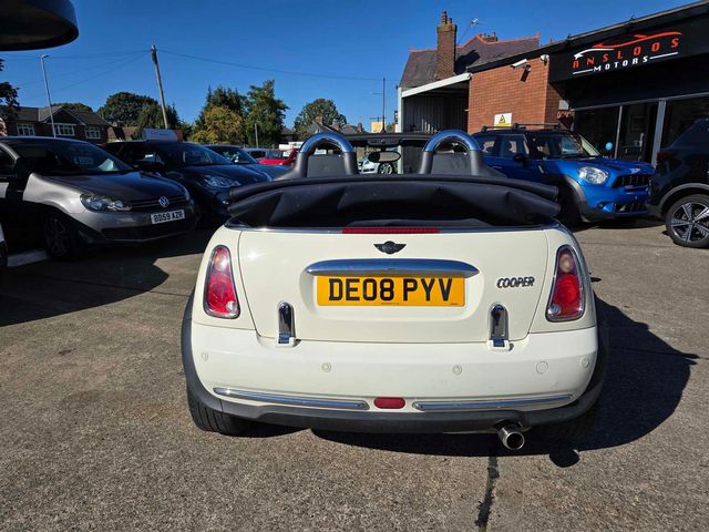 MINI Convertible 1.6 Cooper Euro 4 2dr (2008) - Picture 12