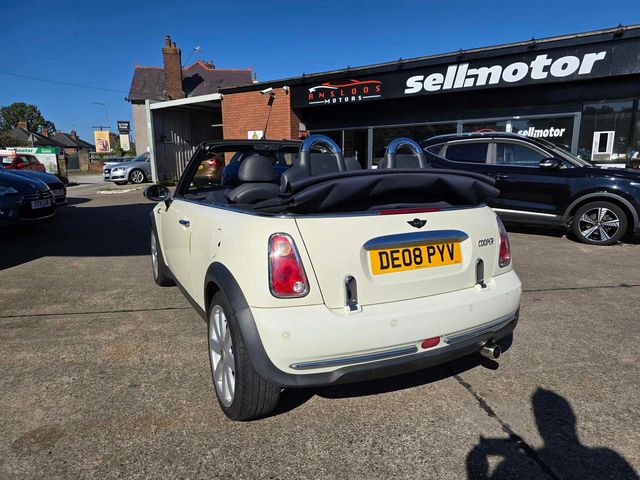 MINI Convertible 1.6 Cooper Euro 4 2dr (2008) - Picture 15