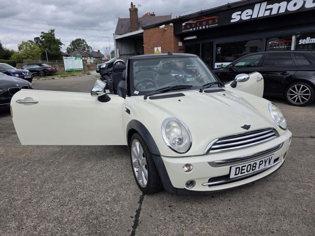 MINI Convertible 1.6 Cooper Euro 3 2dr (2008) - Picture 6