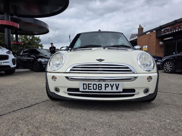 MINI Convertible 1.6 Cooper Euro 3 2dr (2008) - Picture 8