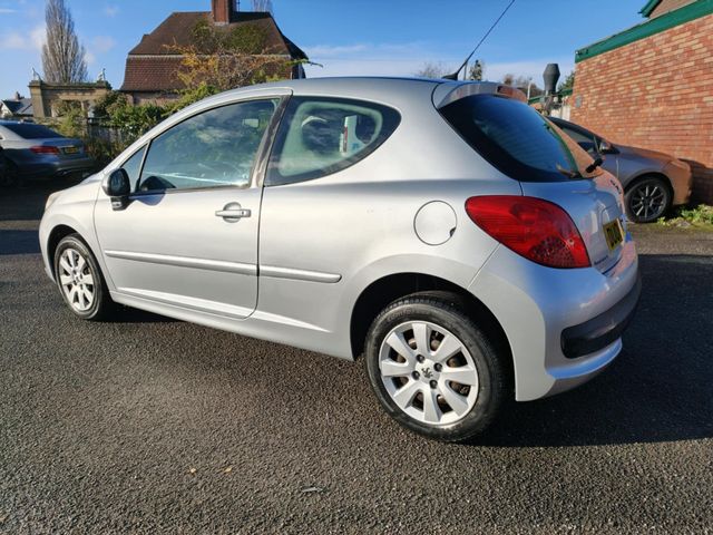 Peugeot 207 1.4 m:play 3dr (2008) - Picture 3