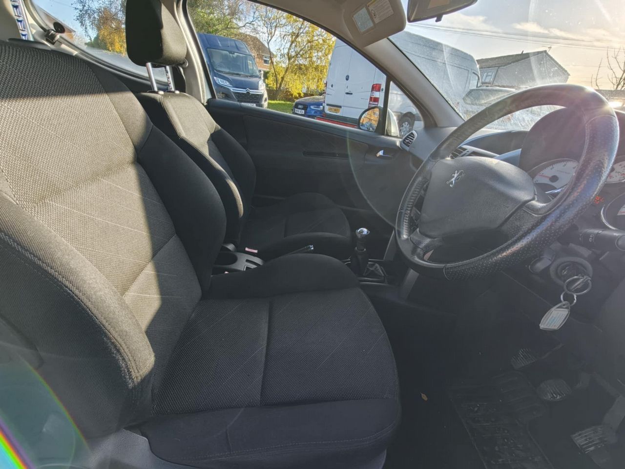 Peugeot 207 1.4 m:play 3dr - Picture 8 of 13