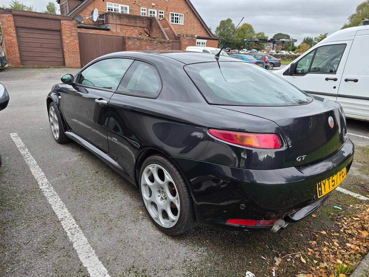 Alfa Romeo GT 1.9 JTDM 16V BlackLine 2dr - Picture 7 of 10