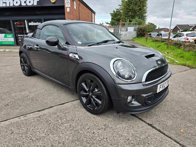 MINI Coupe 1.6 Cooper S Euro 5 (s/s) 2dr (2012) - Picture 4