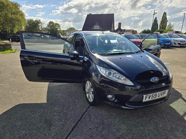 Ford Fiesta 1.25 Zetec 3dr (2009) - Picture 13