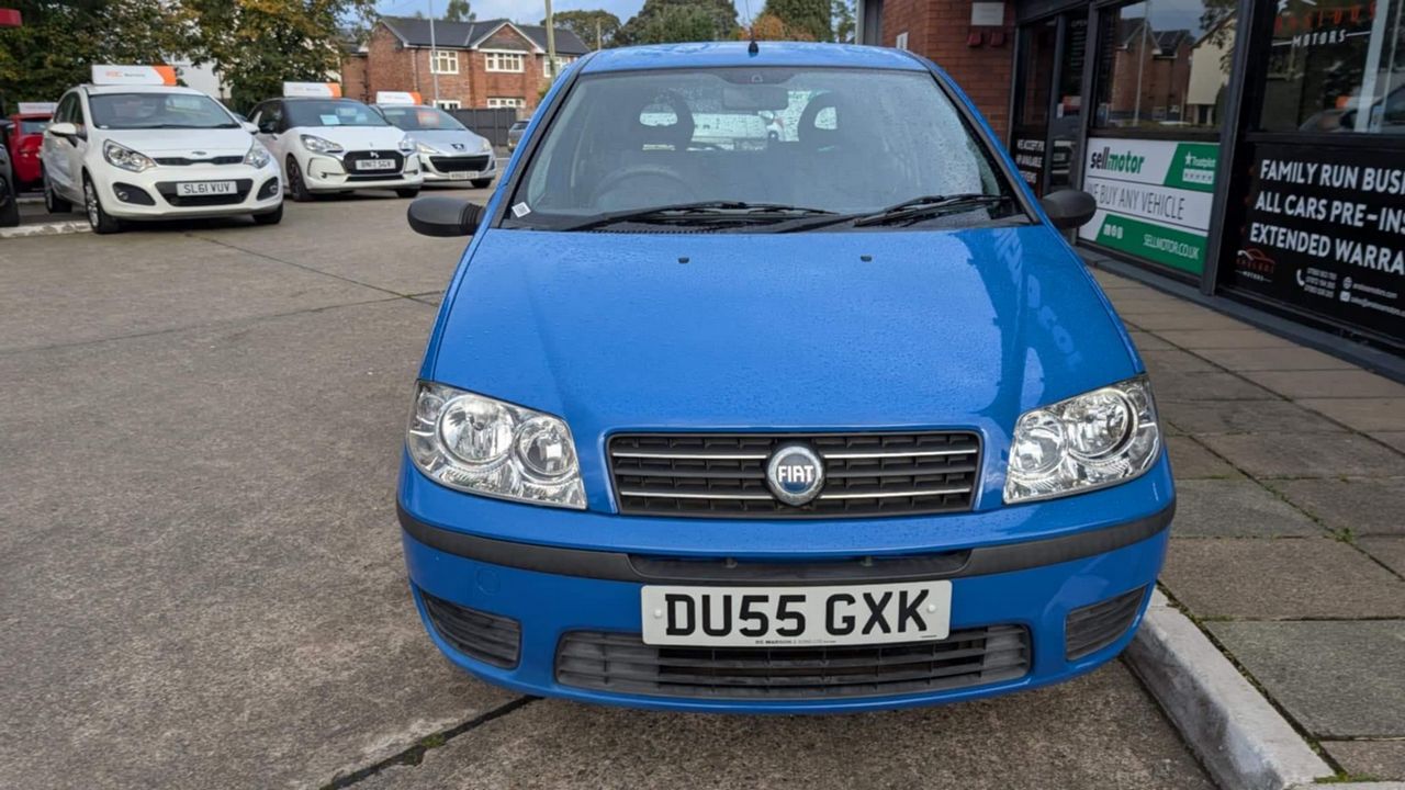 Fiat Punto 1.2 Active 3dr - Picture 2 of 14