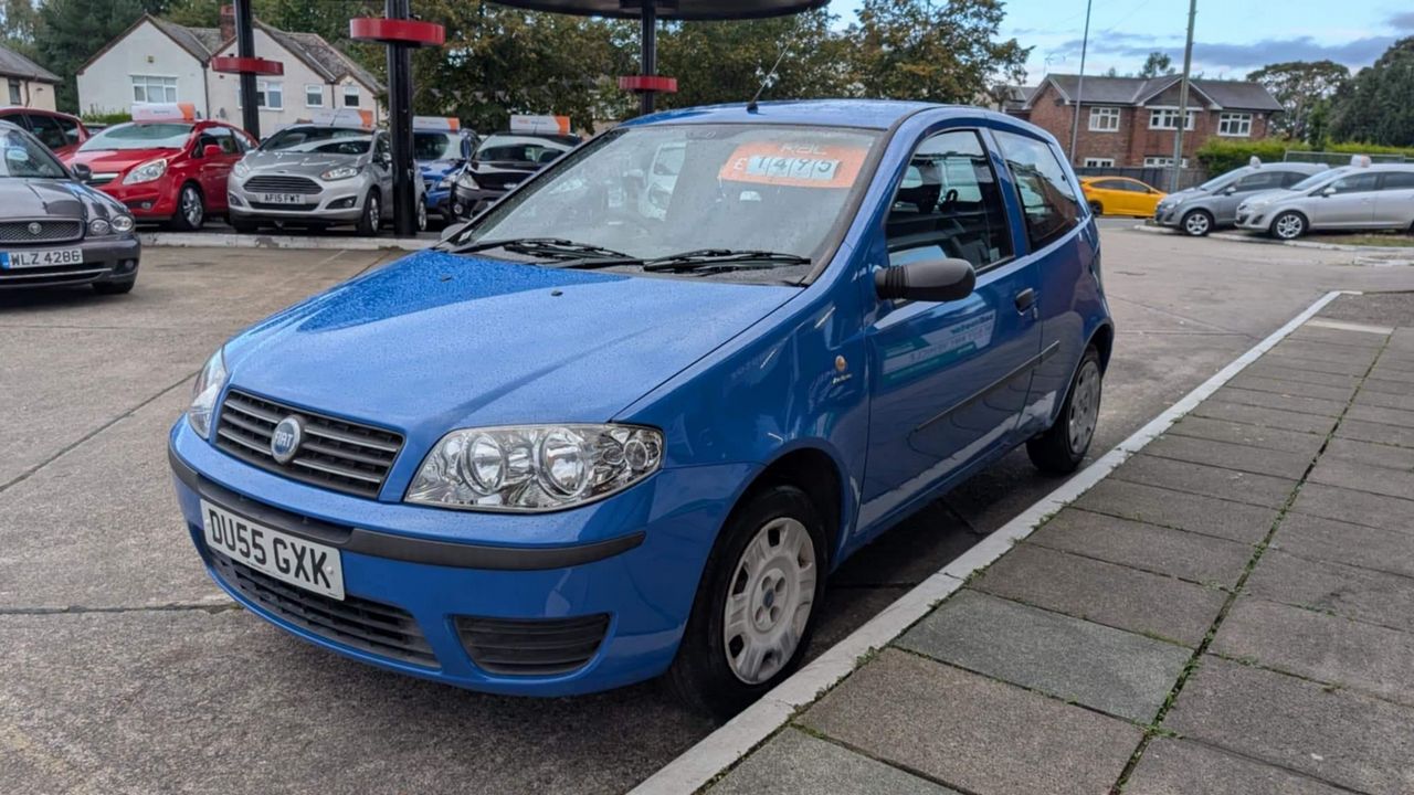 Fiat Punto 1.2 Active 3dr - Picture 4 of 14