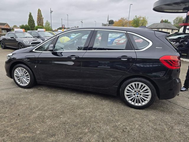 BMW 2 Series Active Tourer 1.5 225xe 7.6kWh Luxury Auto 4WD Euro 6 (s/s) 5dr (2017) - Picture 10