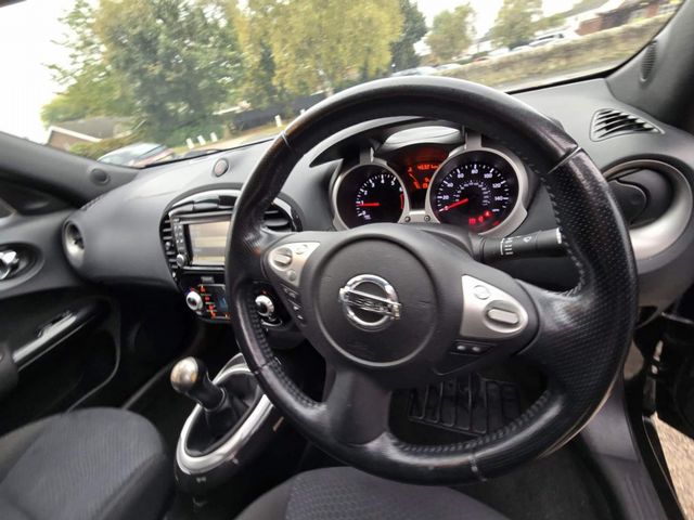 Nissan Juke 1.6 n-tec Euro 5 5dr (17in Alloy) (2013) - Picture 13