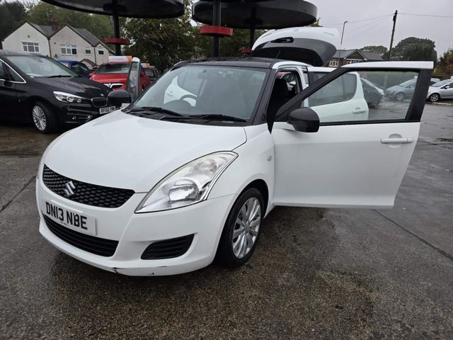 Suzuki Swift 1.2 SZ3 Euro 5 5dr (2013) - Picture 14