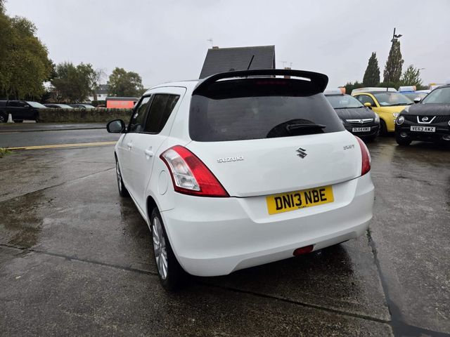 Suzuki Swift 1.2 SZ3 Euro 5 5dr (2013) - Picture 8