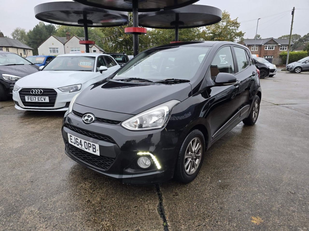 Hyundai i10 1.0 Premium Euro 5 5dr - Picture 5 of 18