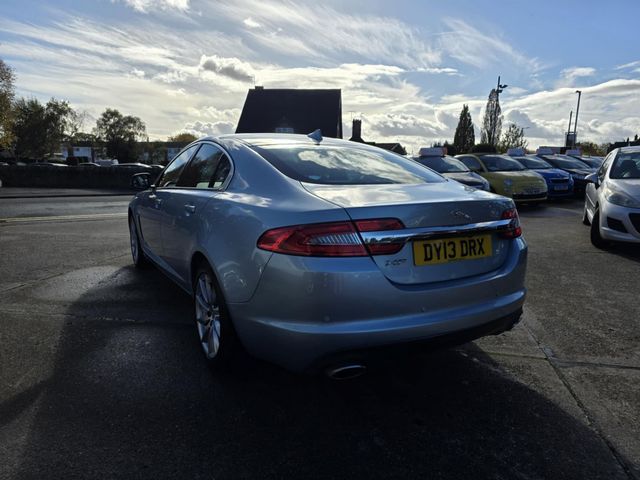 Jaguar XF 3.0d V6 Luxury Auto Euro 5 (s/s) 4dr (2013) - Picture 7