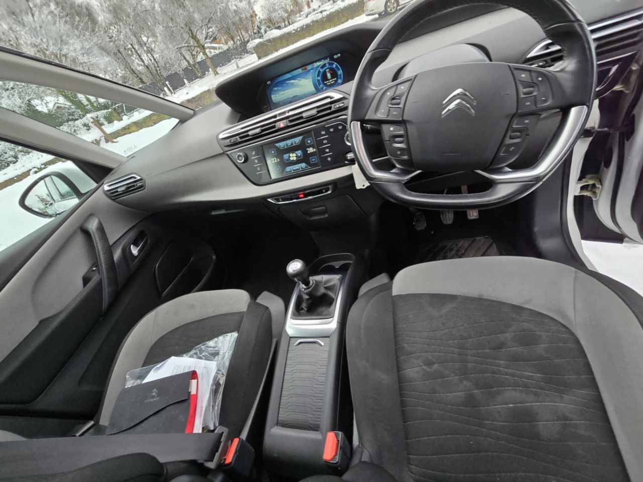 Citroen Grand C4 Picasso 1.6 BlueHDi Exclusive Euro 6 (s/s) 5dr - Picture 11 of 17