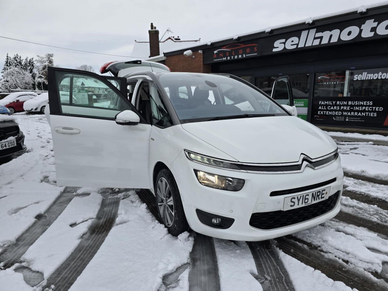 Citroen Grand C4 Picasso 1.6 BlueHDi Exclusive Euro 6 (s/s) 5dr - Picture 17 of 17