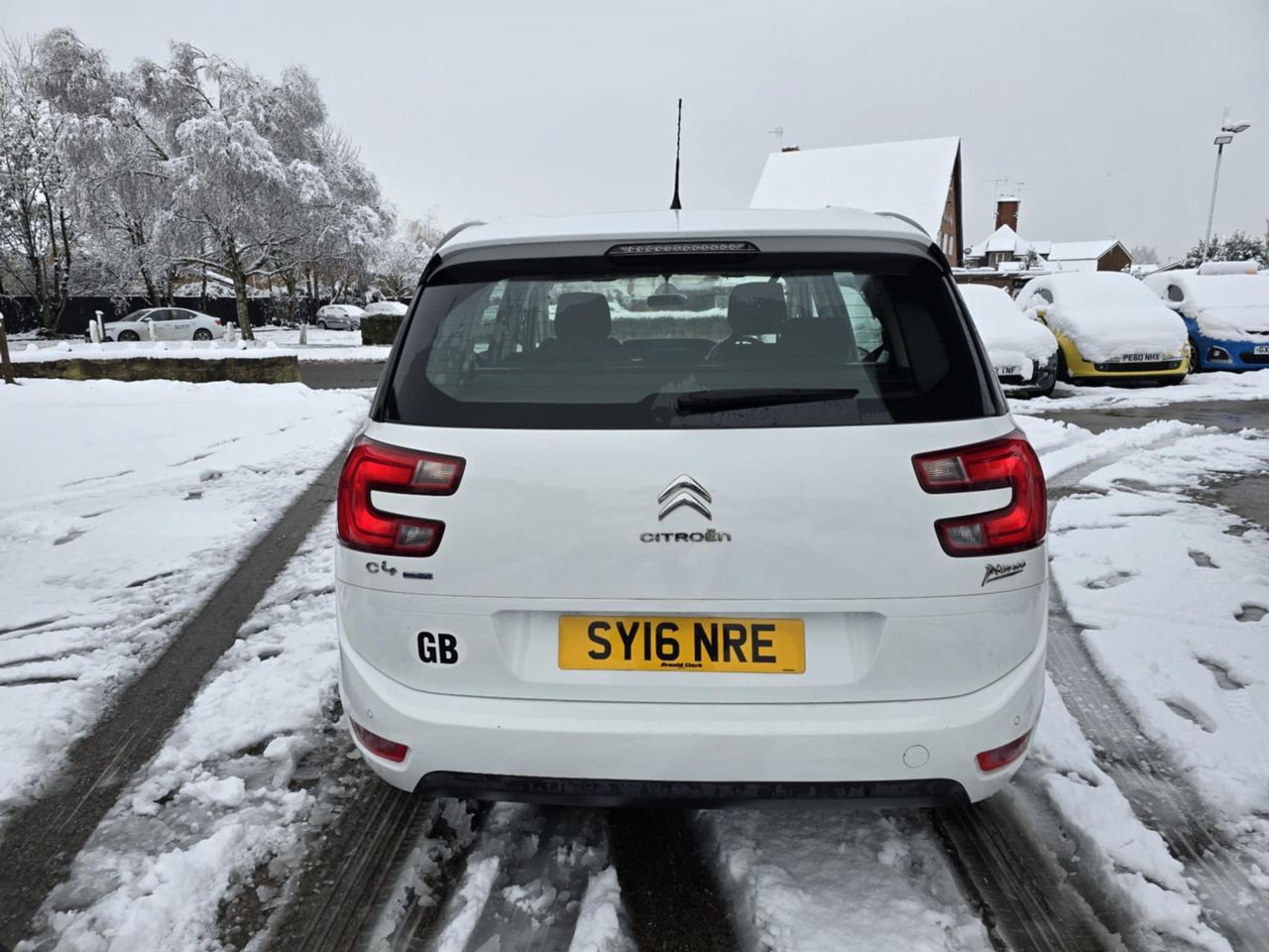 Citroen Grand C4 Picasso 1.6 BlueHDi Exclusive Euro 6 (s/s) 5dr - Picture 7 of 17