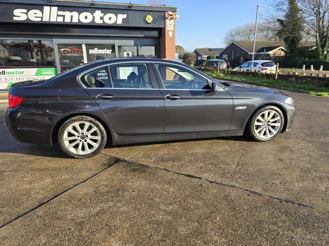 BMW 5 Series 3.0 530d SE Steptronic Euro 5 4dr (2010) - Picture 12