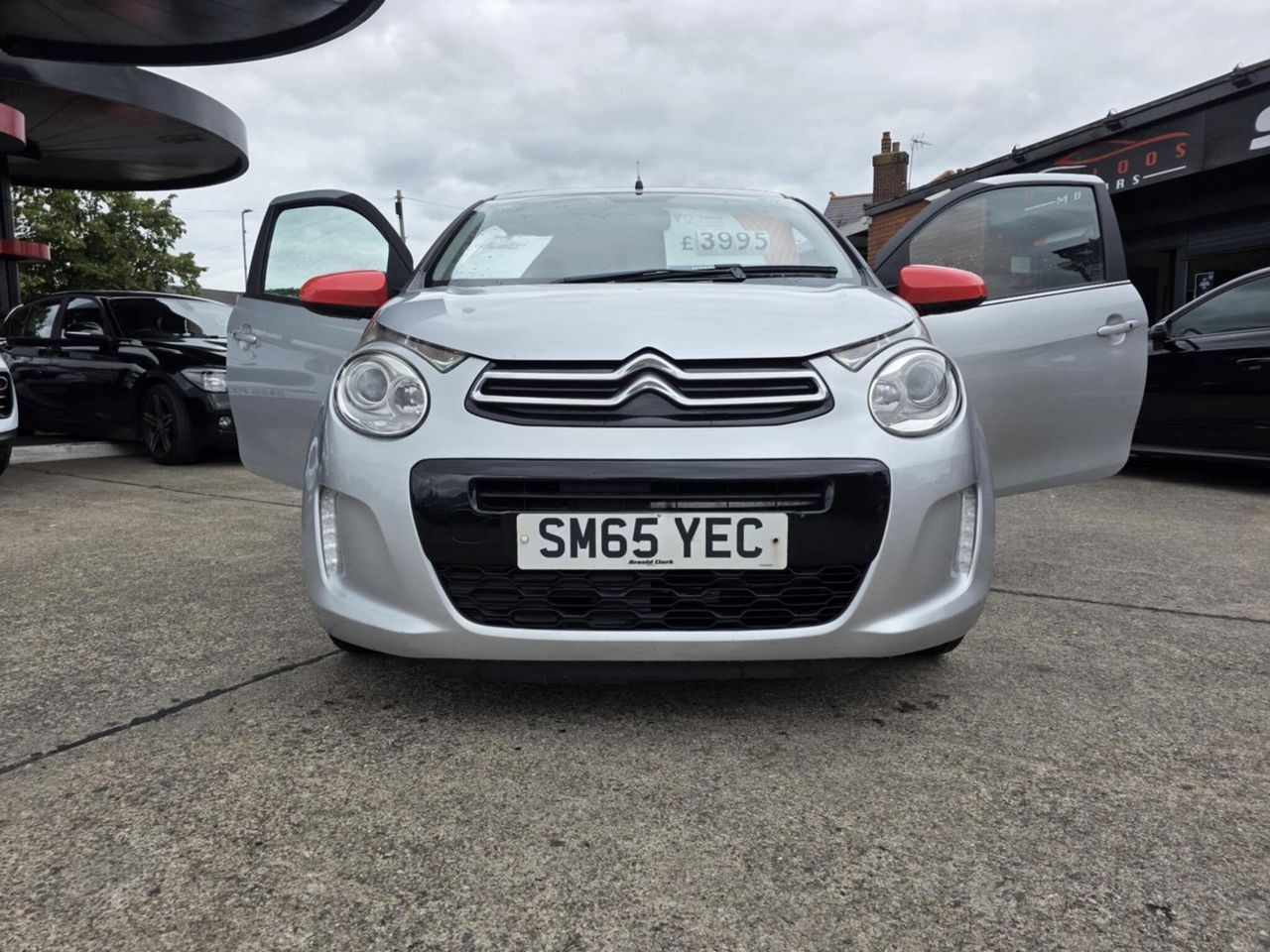 Citroen C1 1.2 PureTech Flair Airscape Euro 6 3dr (Euro 6) - Picture 2 of 10
