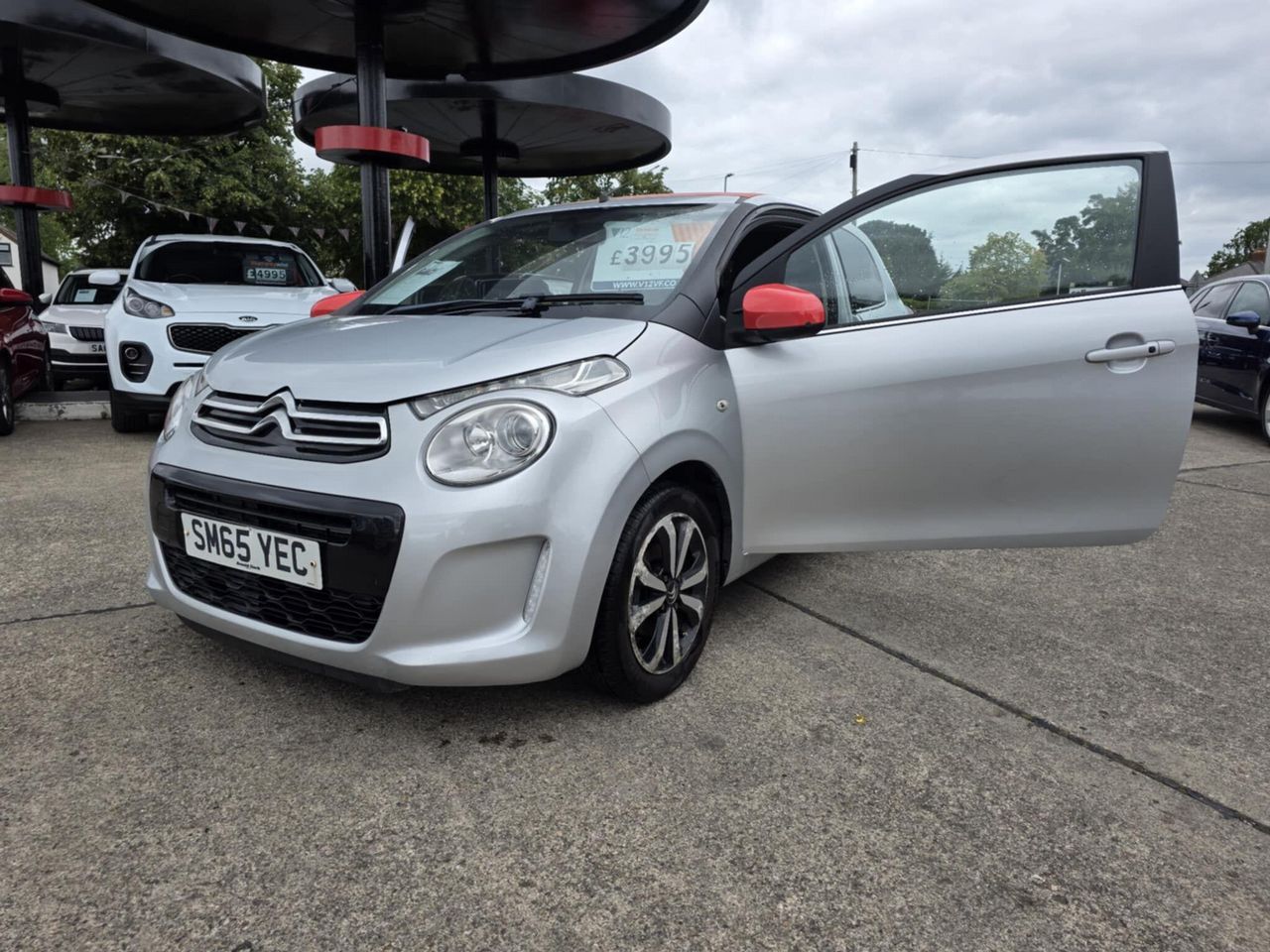 Citroen C1 1.2 PureTech Flair Airscape Euro 6 3dr (Euro 6) - Picture 3 of 10