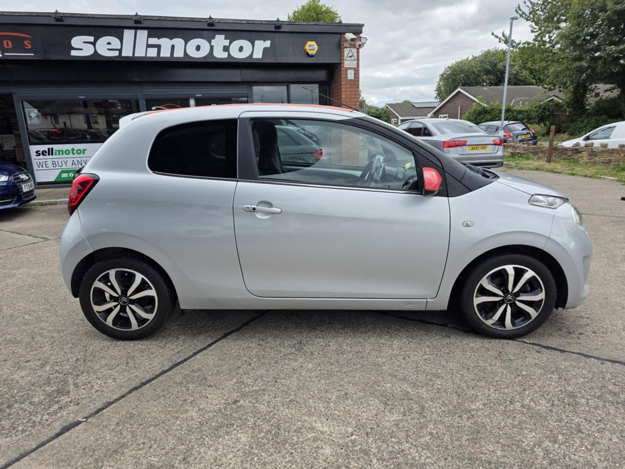 Citroen C1 1.2 PureTech Flair Airscape Euro 6 3dr (Euro 6) - Picture 5 of 10