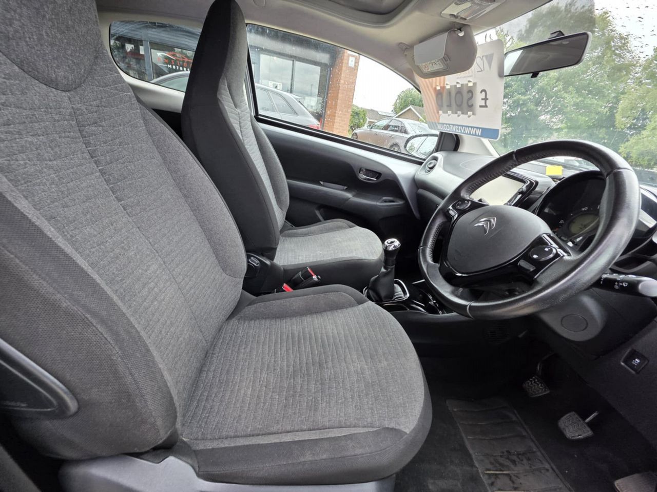 Citroen C1 1.2 PureTech Flair Airscape Euro 6 3dr (Euro 6) - Picture 7 of 10