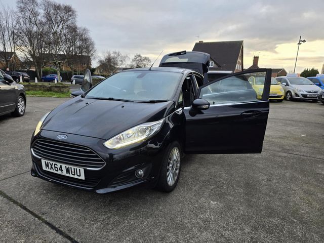 Ford Fiesta 1.0T EcoBoost Titanium Euro 5 (s/s) 5dr (2015) - Picture 11