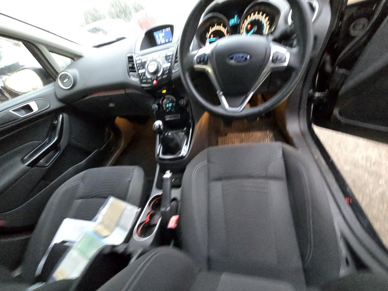 Ford Fiesta 1.0T EcoBoost Titanium Euro 5 (s/s) 5dr - Picture 5 of 20